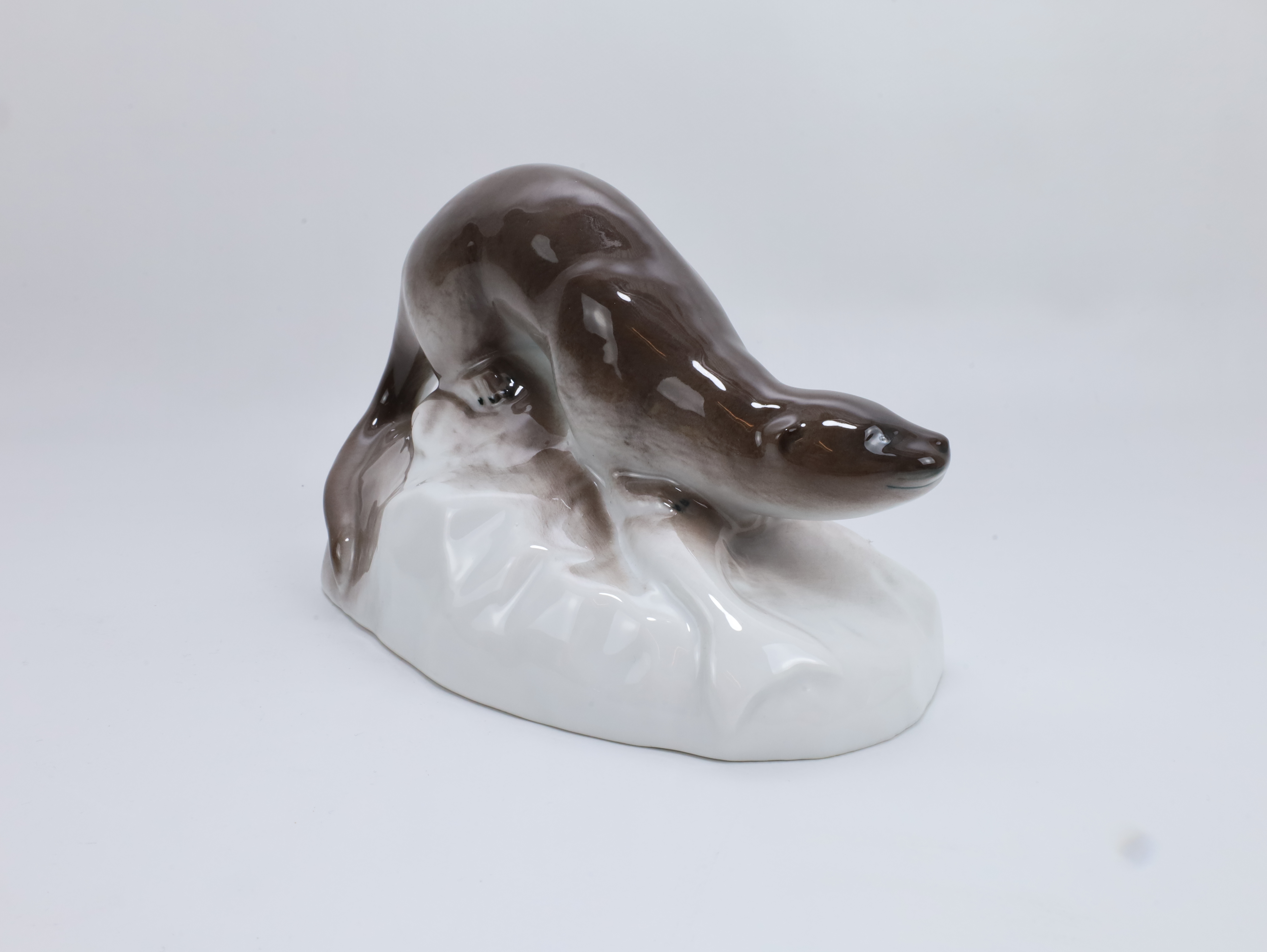 Porselensfigur oter – Porsgrund porselen ca. 1950–70 - Kjell Loa