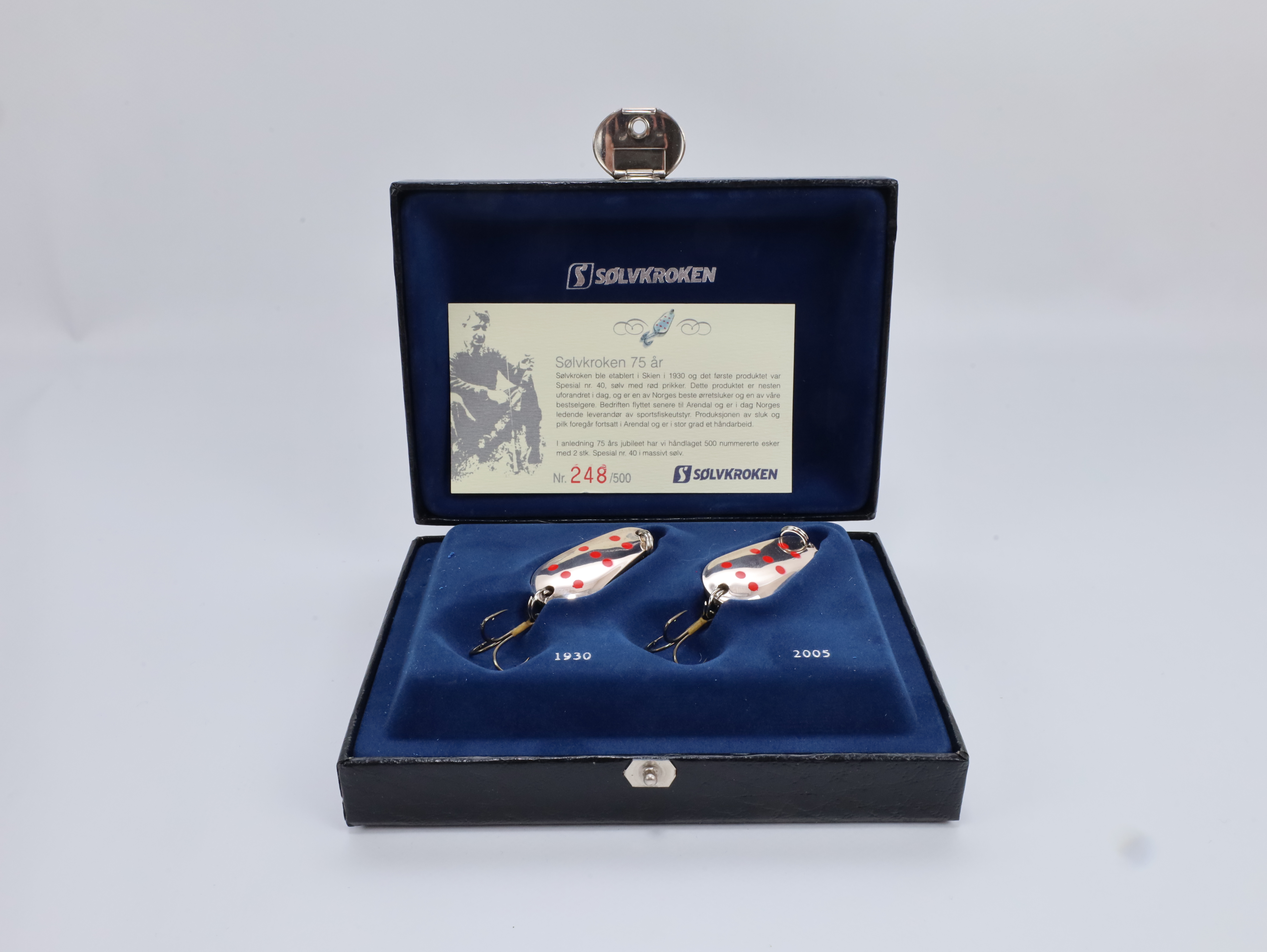 Fiskesluk sett i 830 sølv – Sølvkroken jubileum ca. 2005