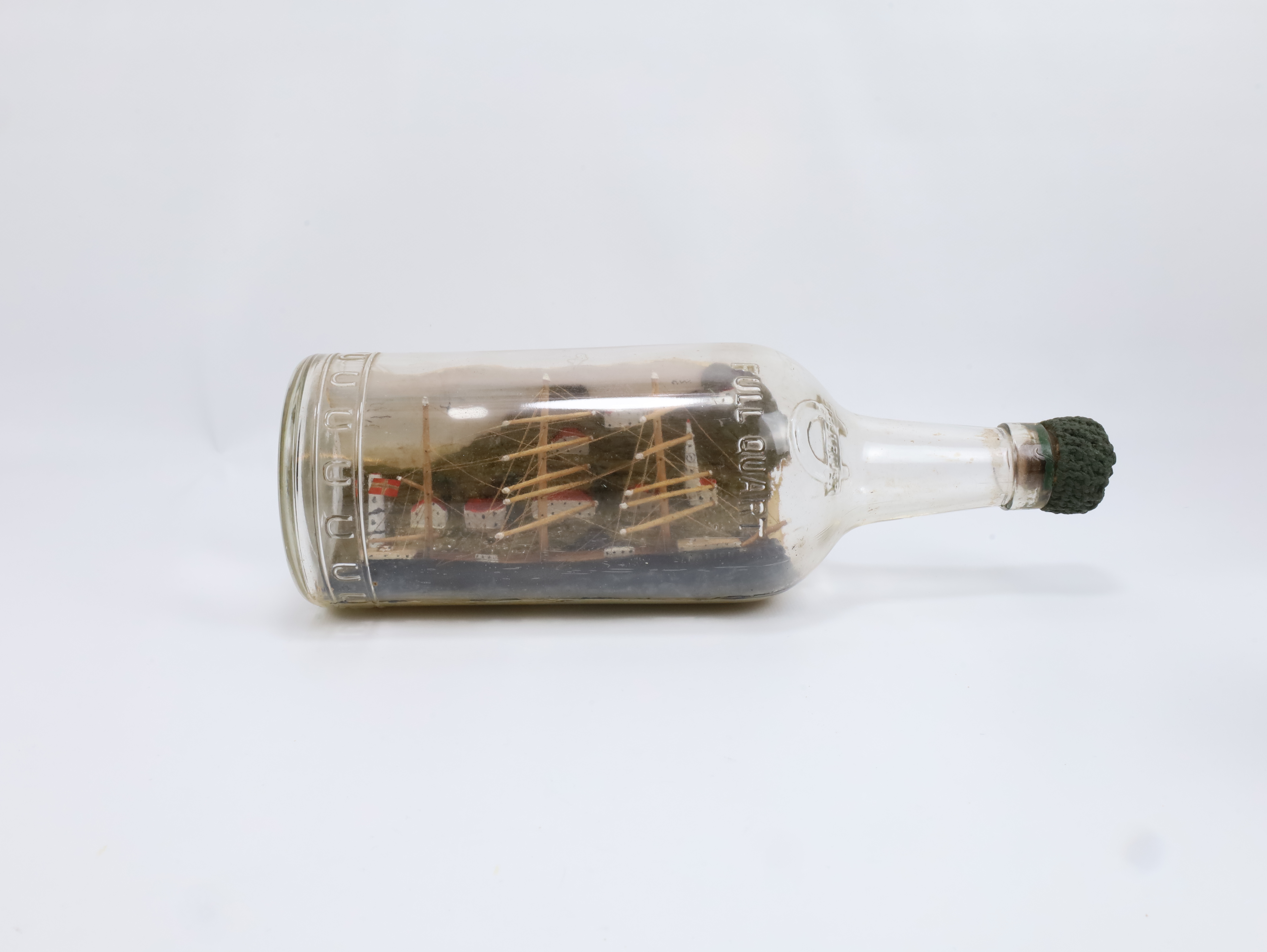 Flaskediorama med seilskip – «Marion» ca. midten av 1900-tallet