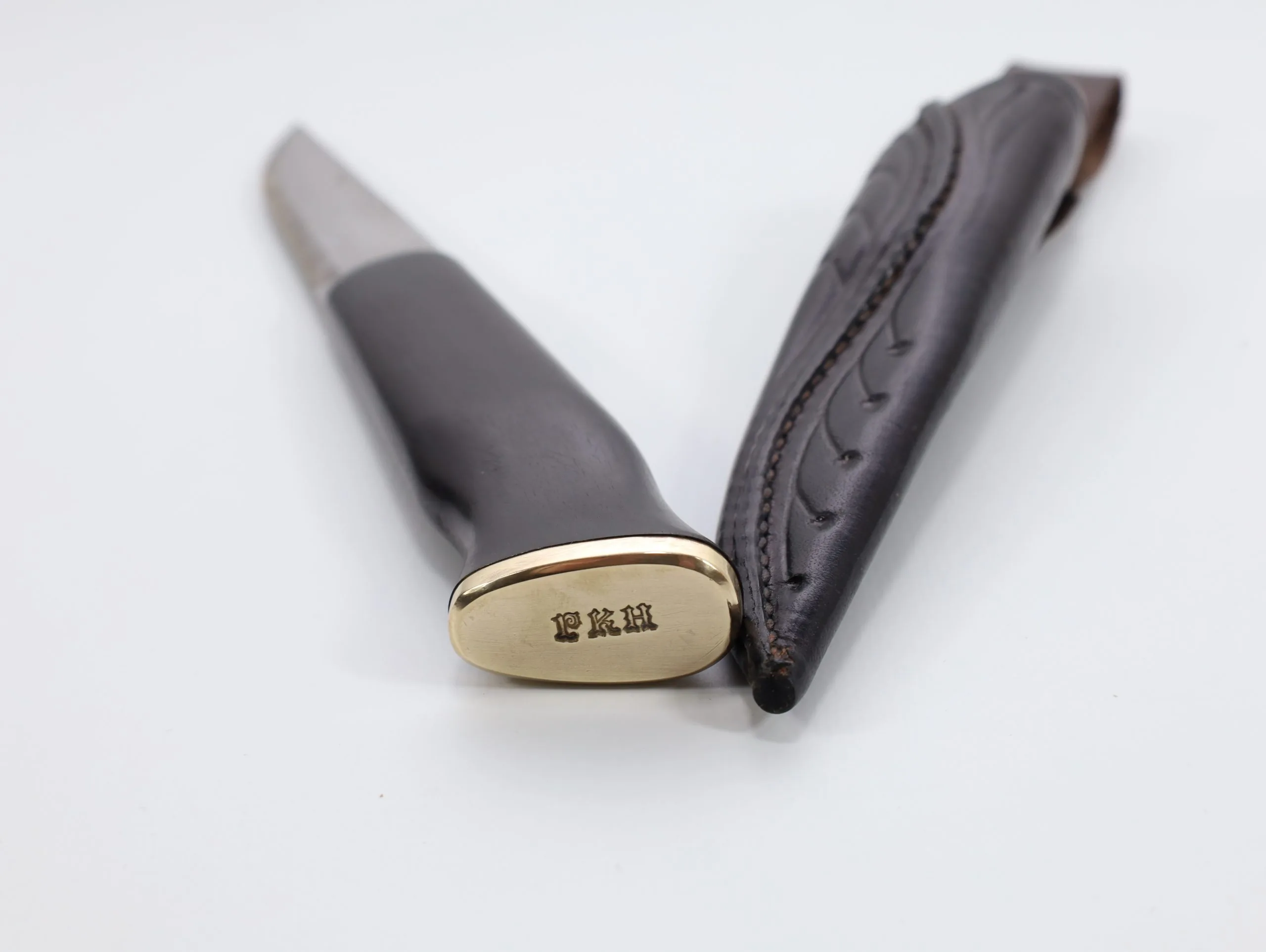 Håndlaget kniv – PKH signatur, blad fra LHJ (20,5 cm)