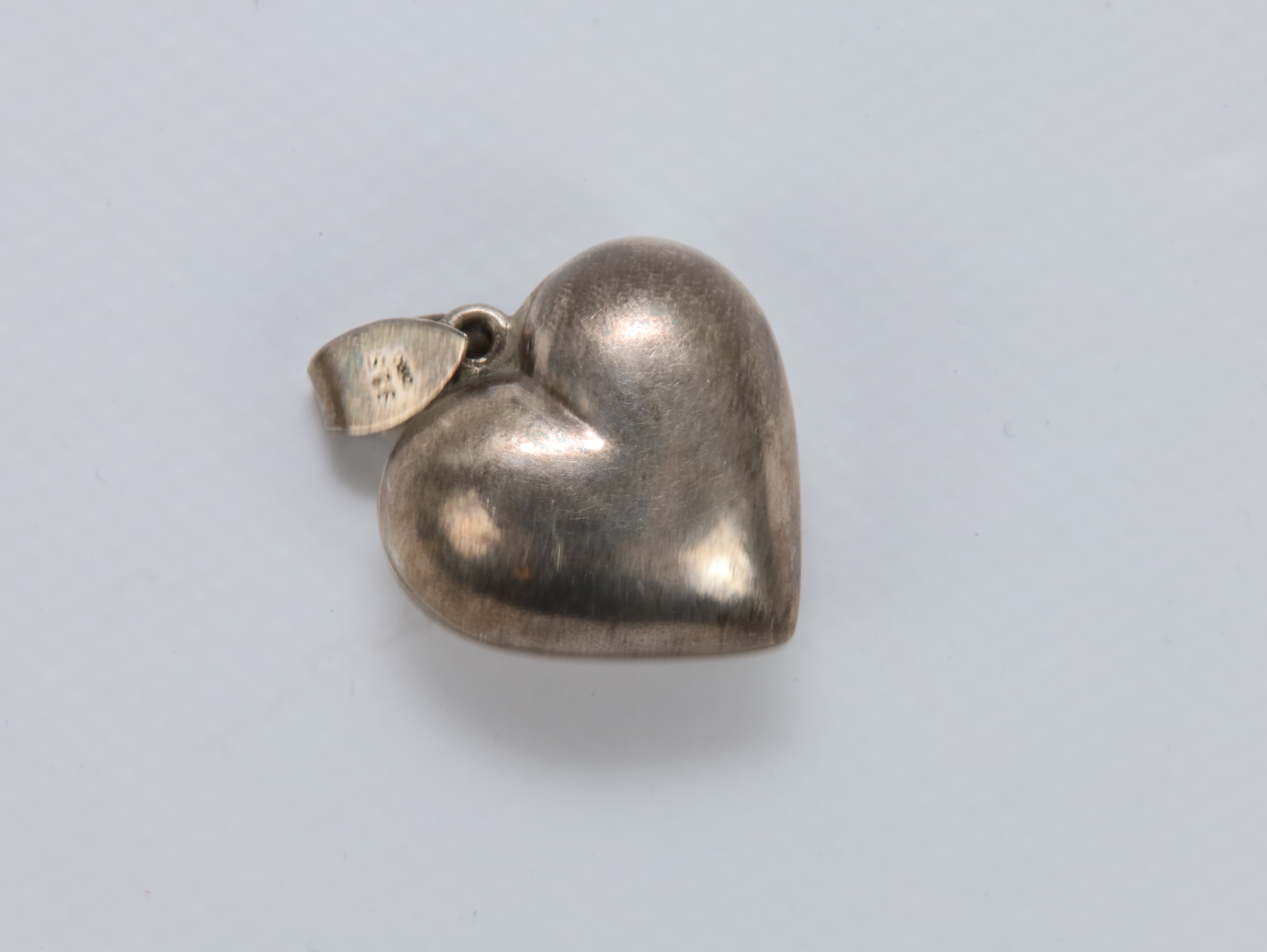 Hjerte anheng i 925 sølv – fyldig design – 3 cm