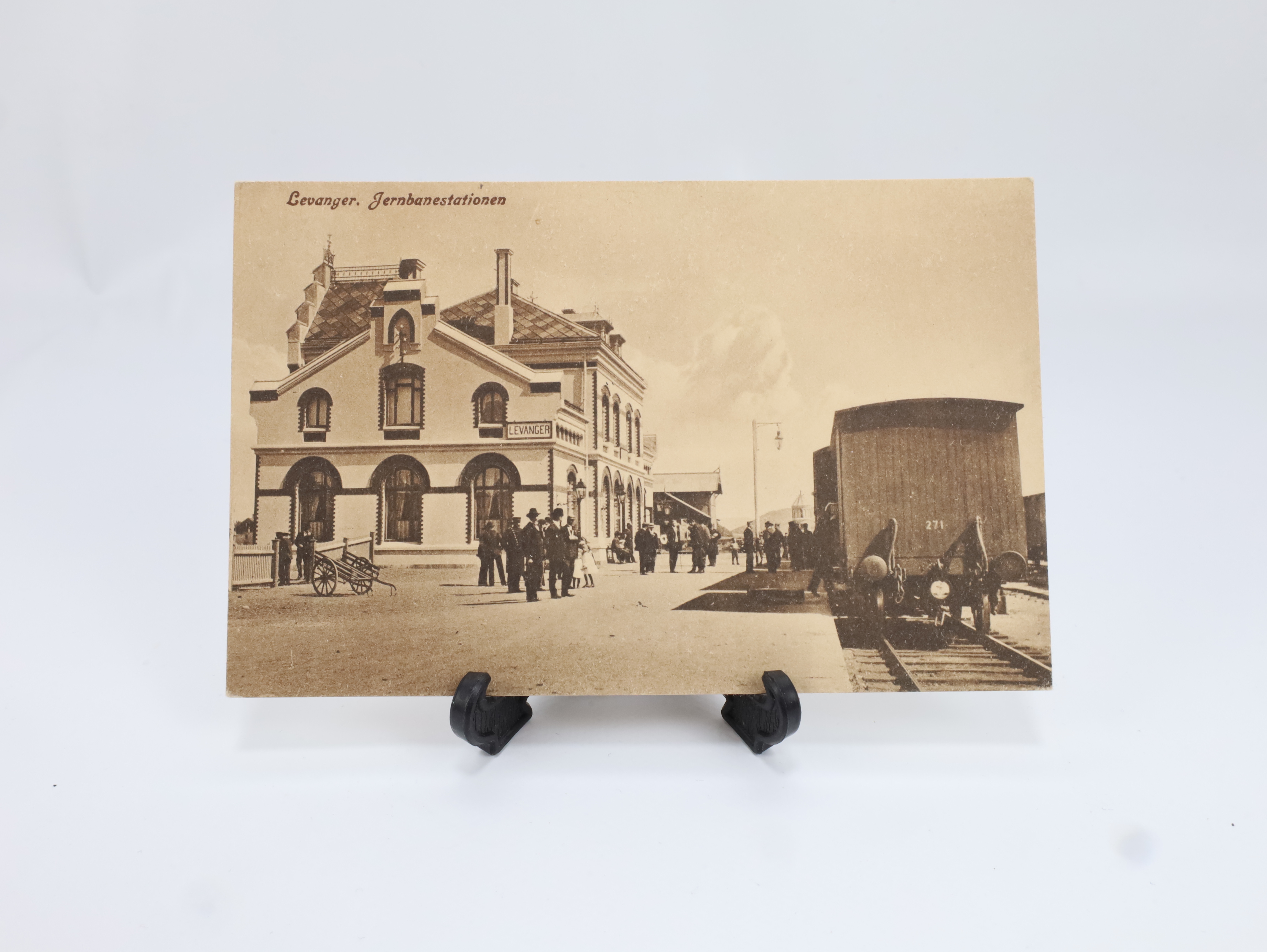 Antikt postkort Levanger jernbanestasjon 1924 – togmotiv – B. Thurn-Paulsen