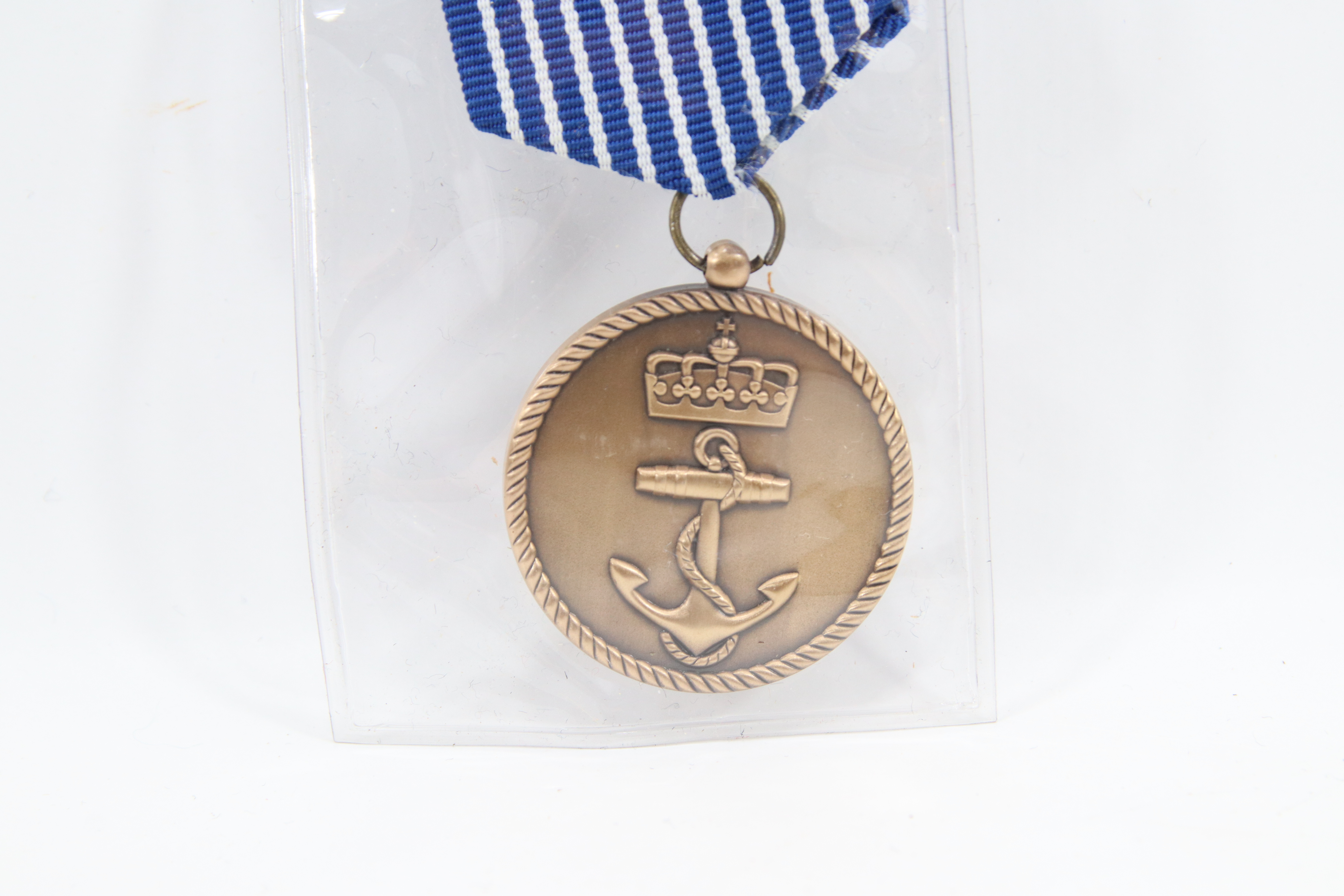 Norsk Forsvarsmedalje – Militær – For fred og frihet