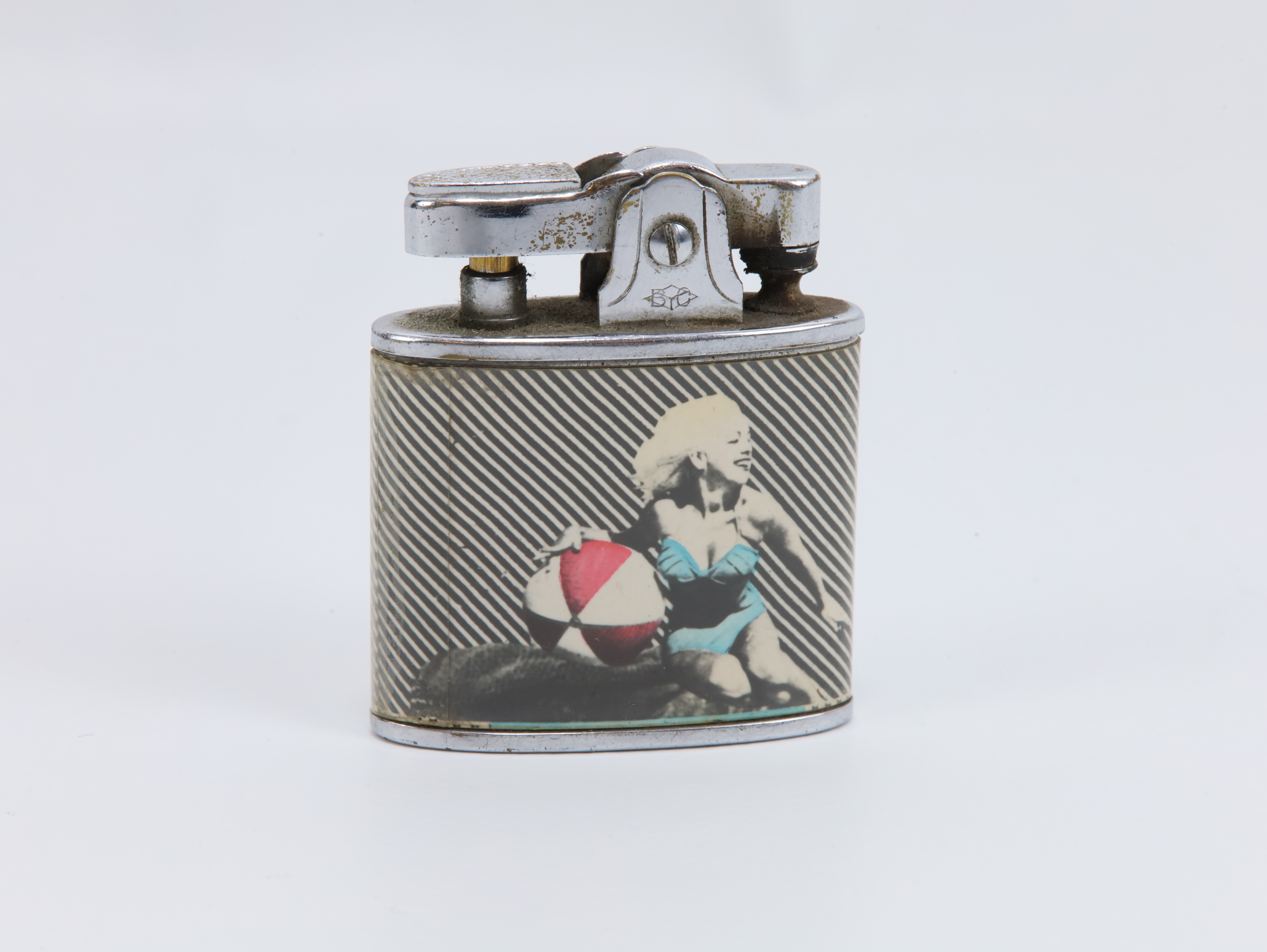 Vintage Omega bensinlighter – retro motiv, Japan