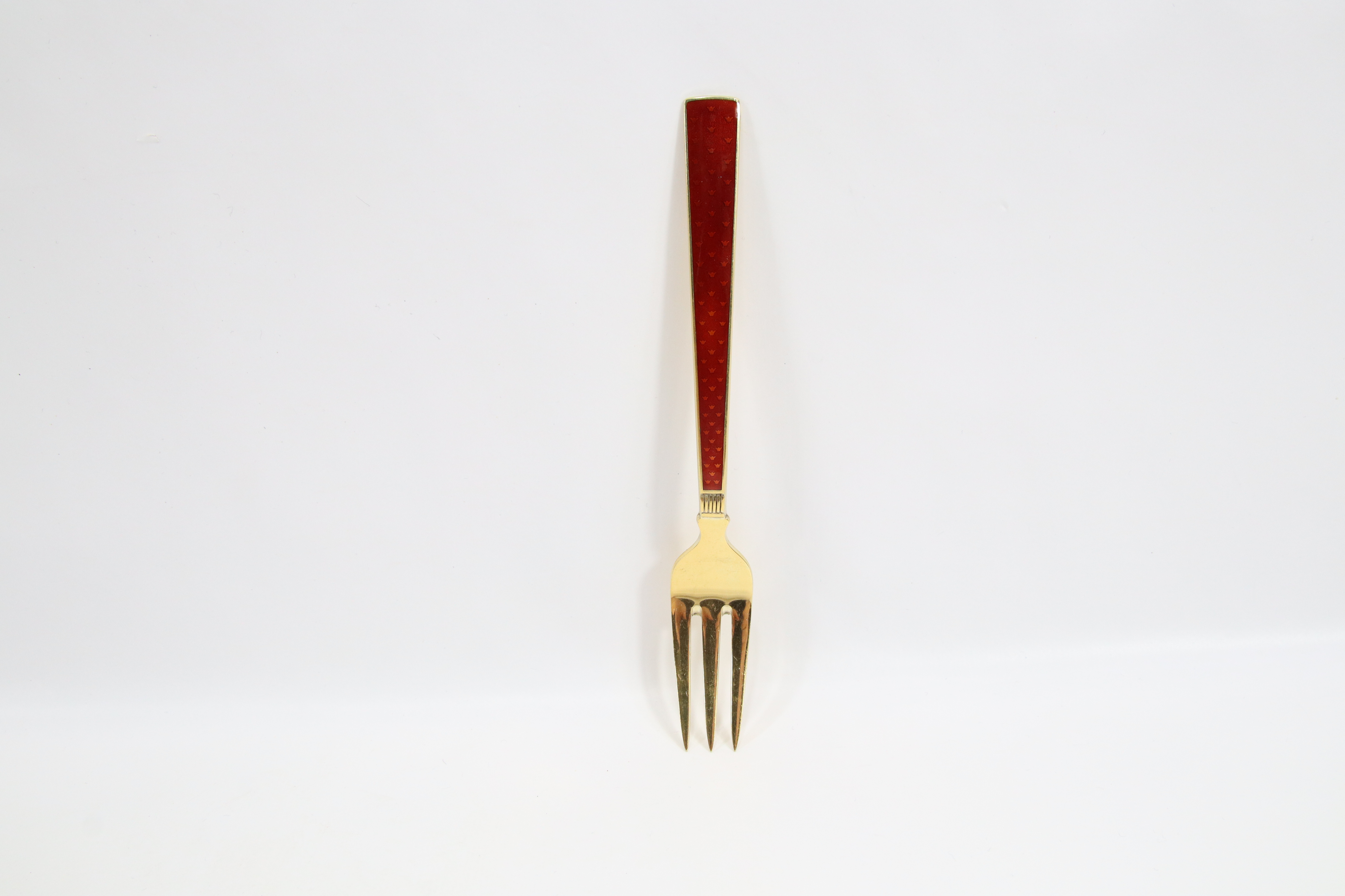 Kakegaffel – Th. Marthinsen 1960-tallet (rød emalje)