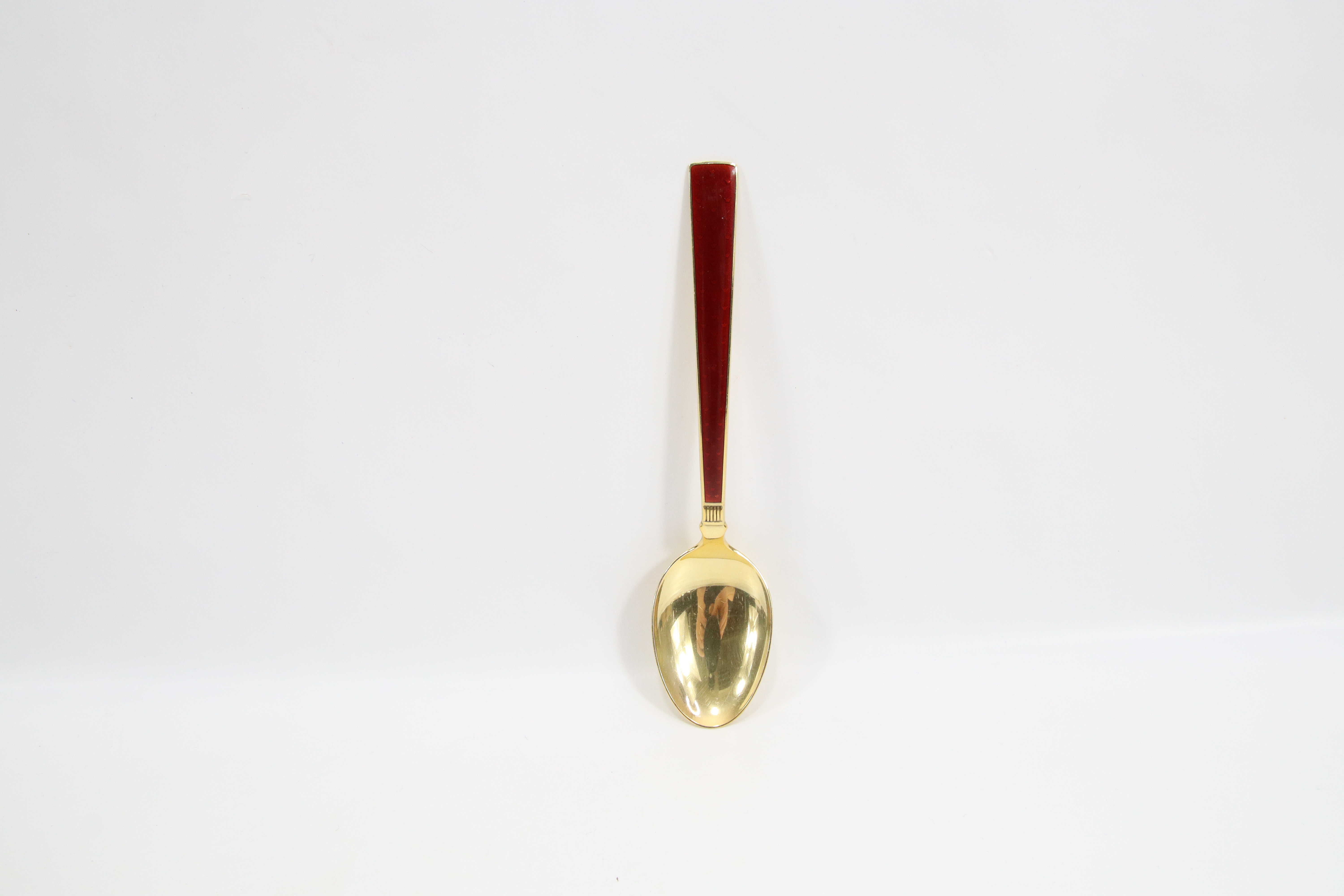 Rød emalje dessertskje – Th. Marthinsen 1960-tallet